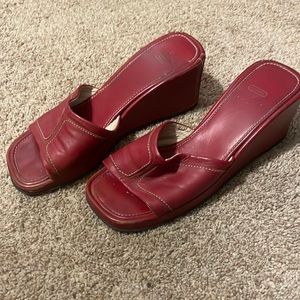 Vintage Coach wine red wedge heels Made in Italy